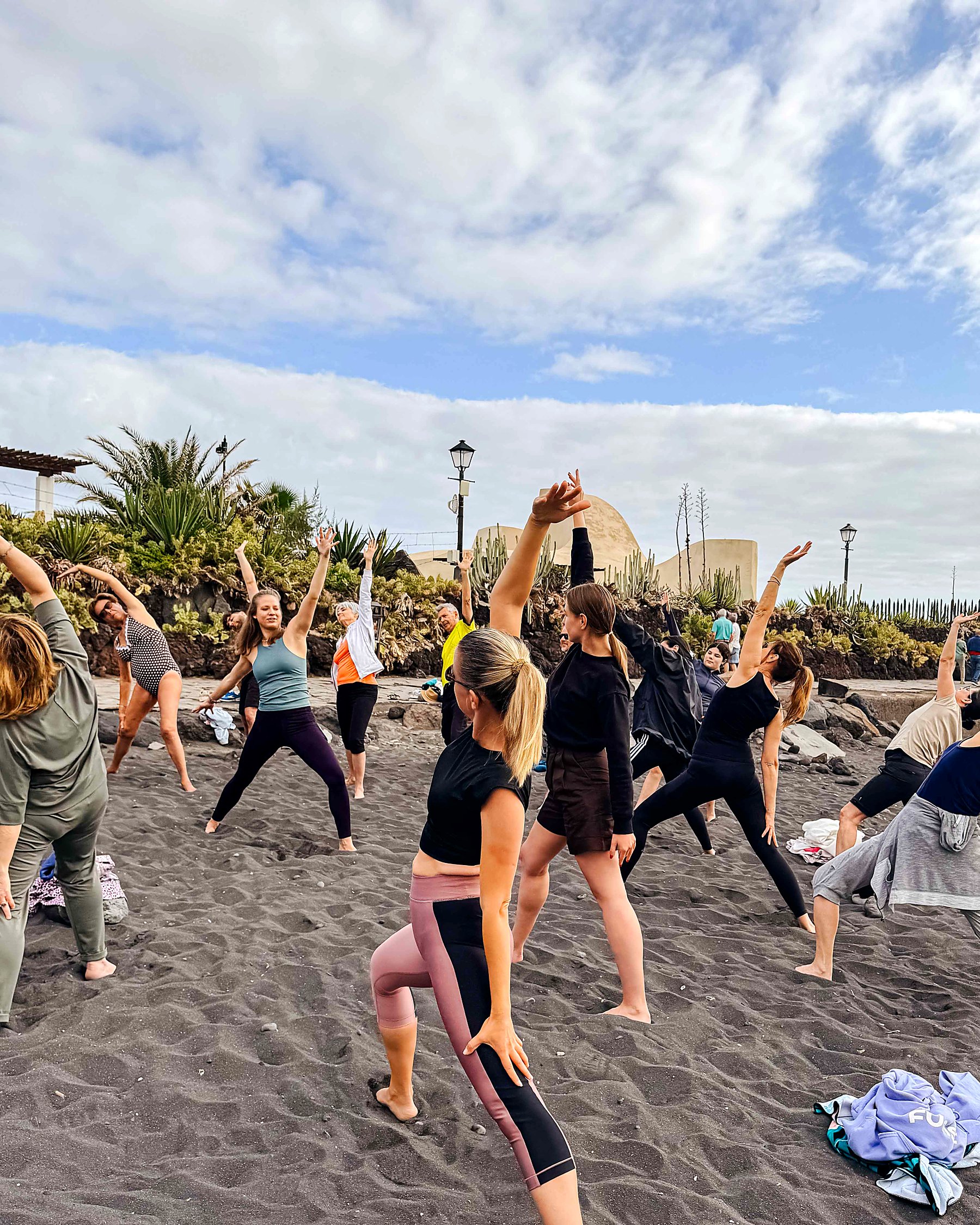 The Powerful Effects of Practicing Yoga and Pilates Outdoors