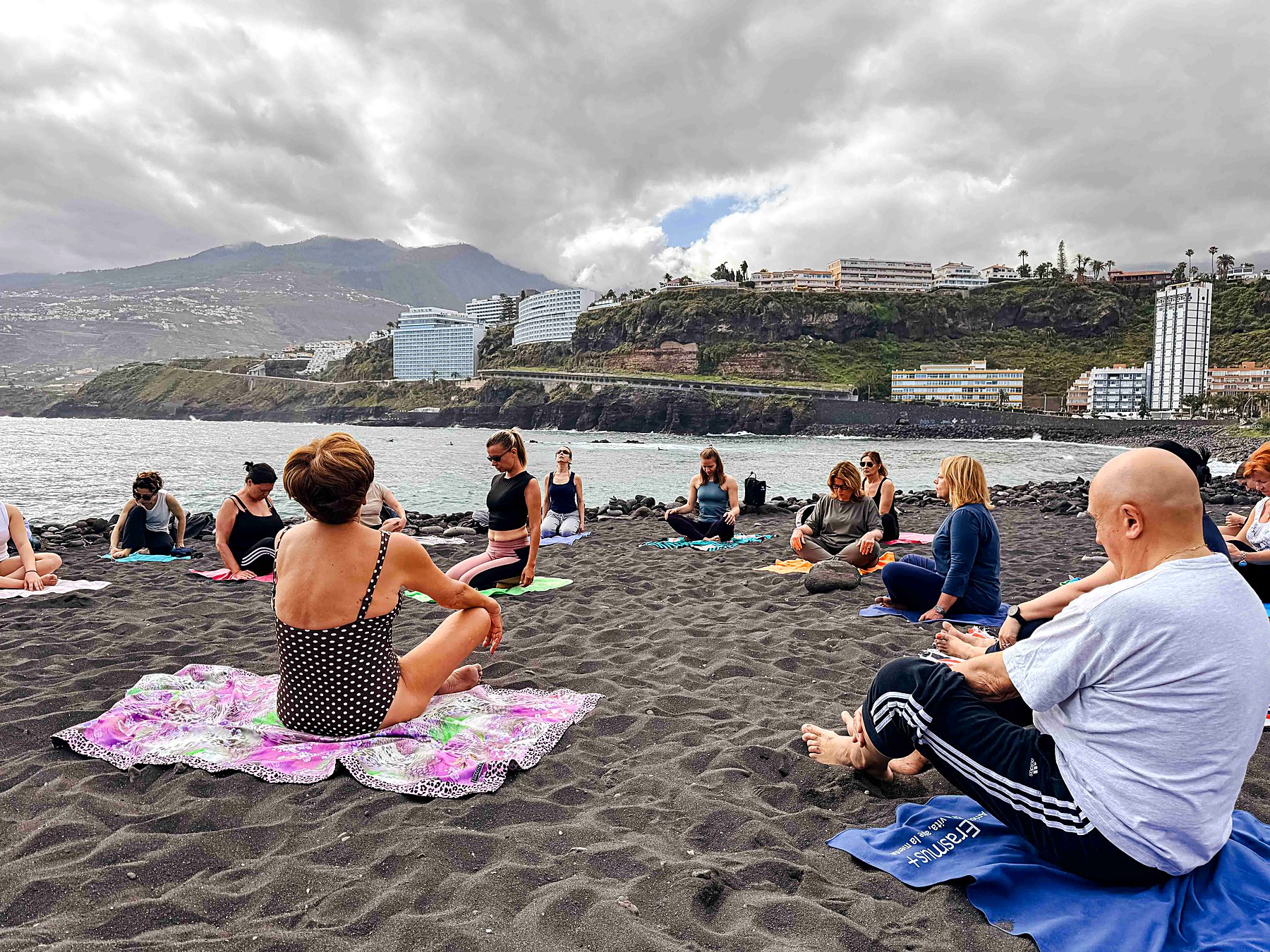 The Powerful Effects of Practicing Yoga and Pilates Outdoors