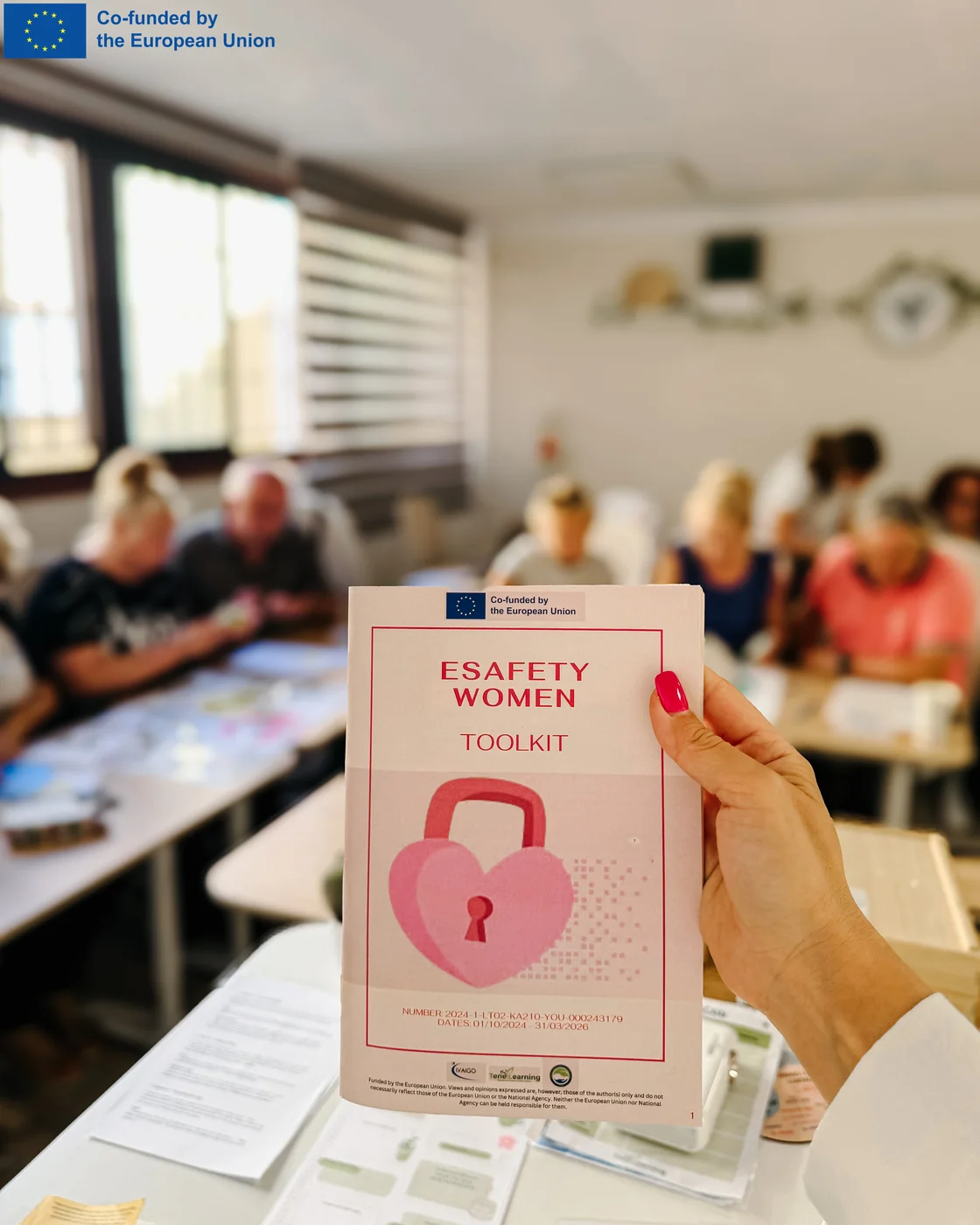 eSAFETY WOMEN — photo 1